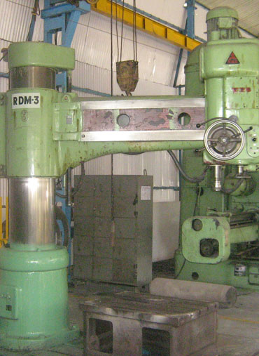 D.P Engineering Company Radial Drilling Machine